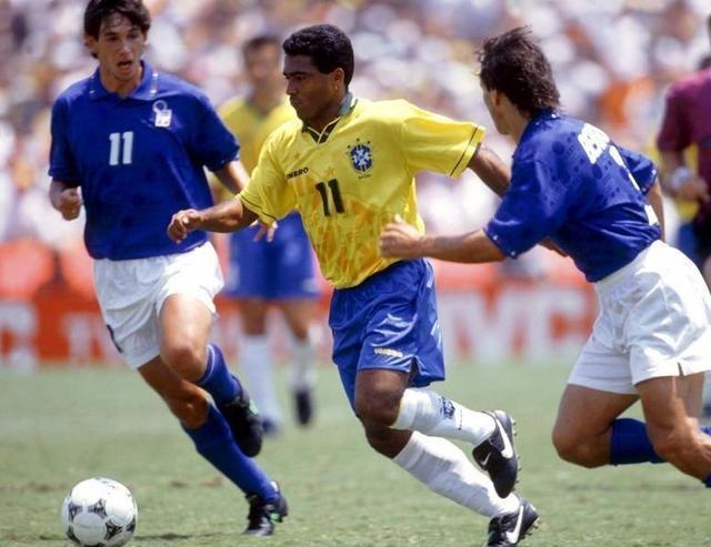 在球场上的 在球场上的